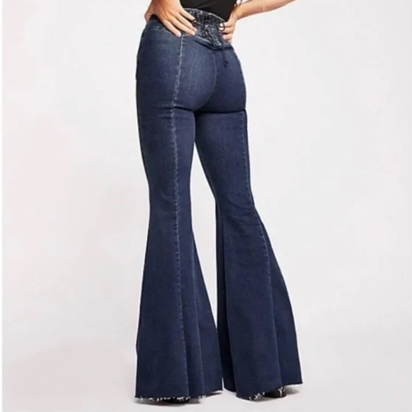 Free People Crvy Ma Cherie High Waist Flare Jeans In Indigo Blue Size 29 - Picture 3 of 16